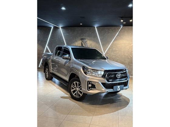 TOYOTA HILUX 2.7 SRV 4X4 CD 16V FLEX 4P AUTOMÁTICO TOYOTA HILUX 2.7 SRV 4X4 CD 16V FLEX 4P AUTOMÁTICO